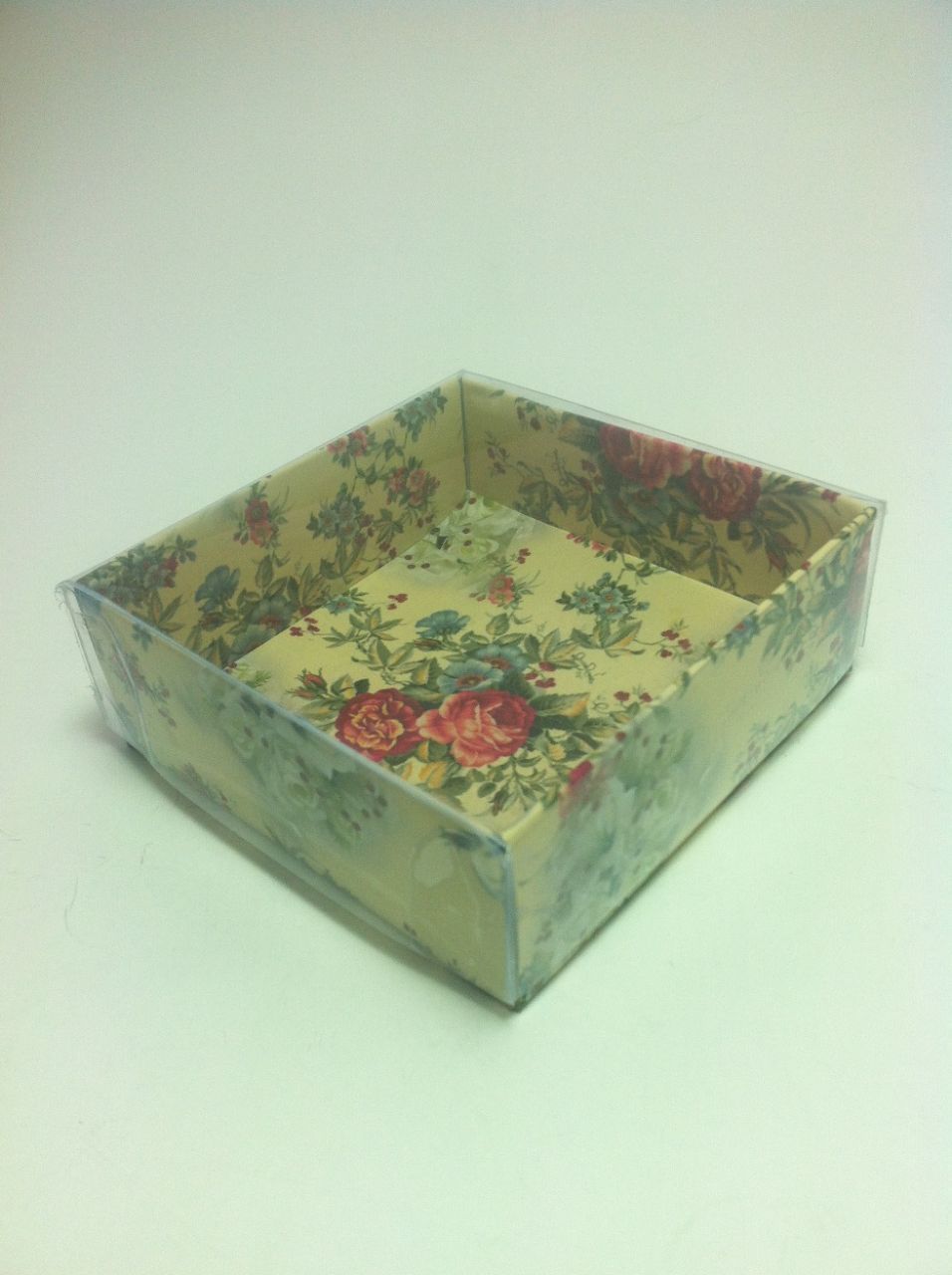 8x8x3 desenli şeffaf kapaklı asetat kutu