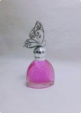 12 li 3 boyutlu pvc kelebek Tepelikli Diva Yassı Cam Kolonya Şişesi 50 cc
