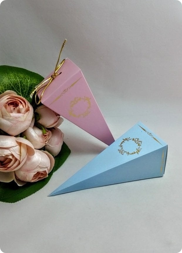 25 Li Karton Üçgen Mevlüt Şekeri Külahı