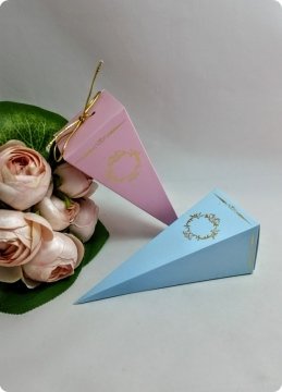 25 Li Karton Üçgen Mevlüt Şekeri Külahı