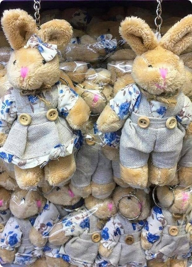Çiçekli Peluş Tavşan Anahtarlık