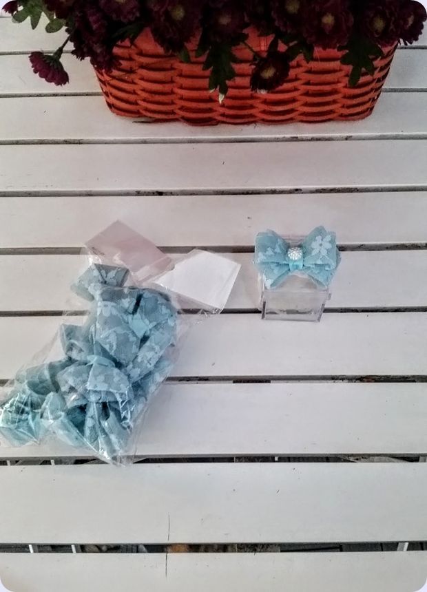 Çiçek Desenli Dantelli Fiyonk (çiftli pvc zeminli)