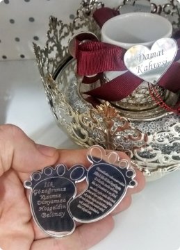 Nazar Duası / İsim Yazılı Patik / Ayak Pleksi Ayna Bebek Şekeri