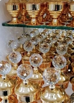 Kristal Top Tepelikli Ayaklı Şekerlik