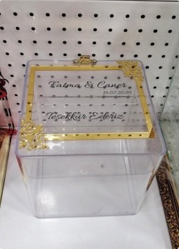 Şeffaf Takı Sandığı