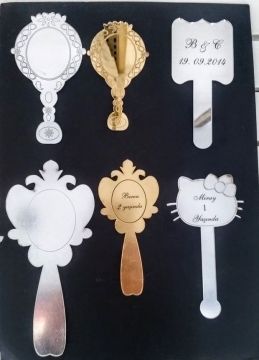 Şekilli El Aynası