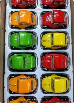 24 li  WosWos Beetle Araba Şeker Objesi