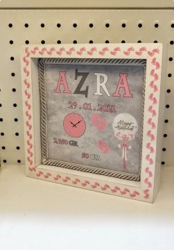 Kare Kişiye Özel Ahşap Çerçeve Süs (20*20) PEMBE