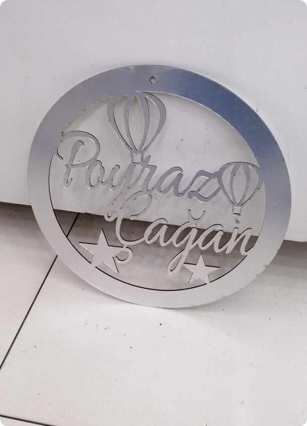 Balonlu İsim Yazılı Yuvarlak Pleksi Ayna Kapı Süsü (30 Cm) Altın - 1 Adet