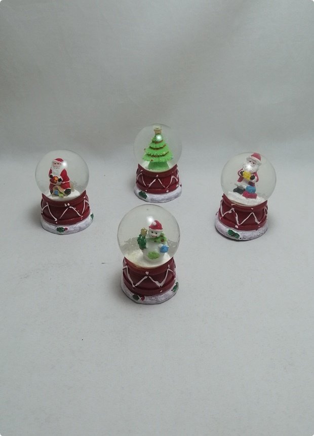 Işıklı Küçük Noelbaba Cam Küre (Kar Küresi) 7,5cm