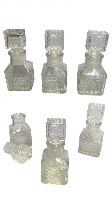 50 cc Kare Kristal Kapaklı Dikdörtgen Cam Şişe