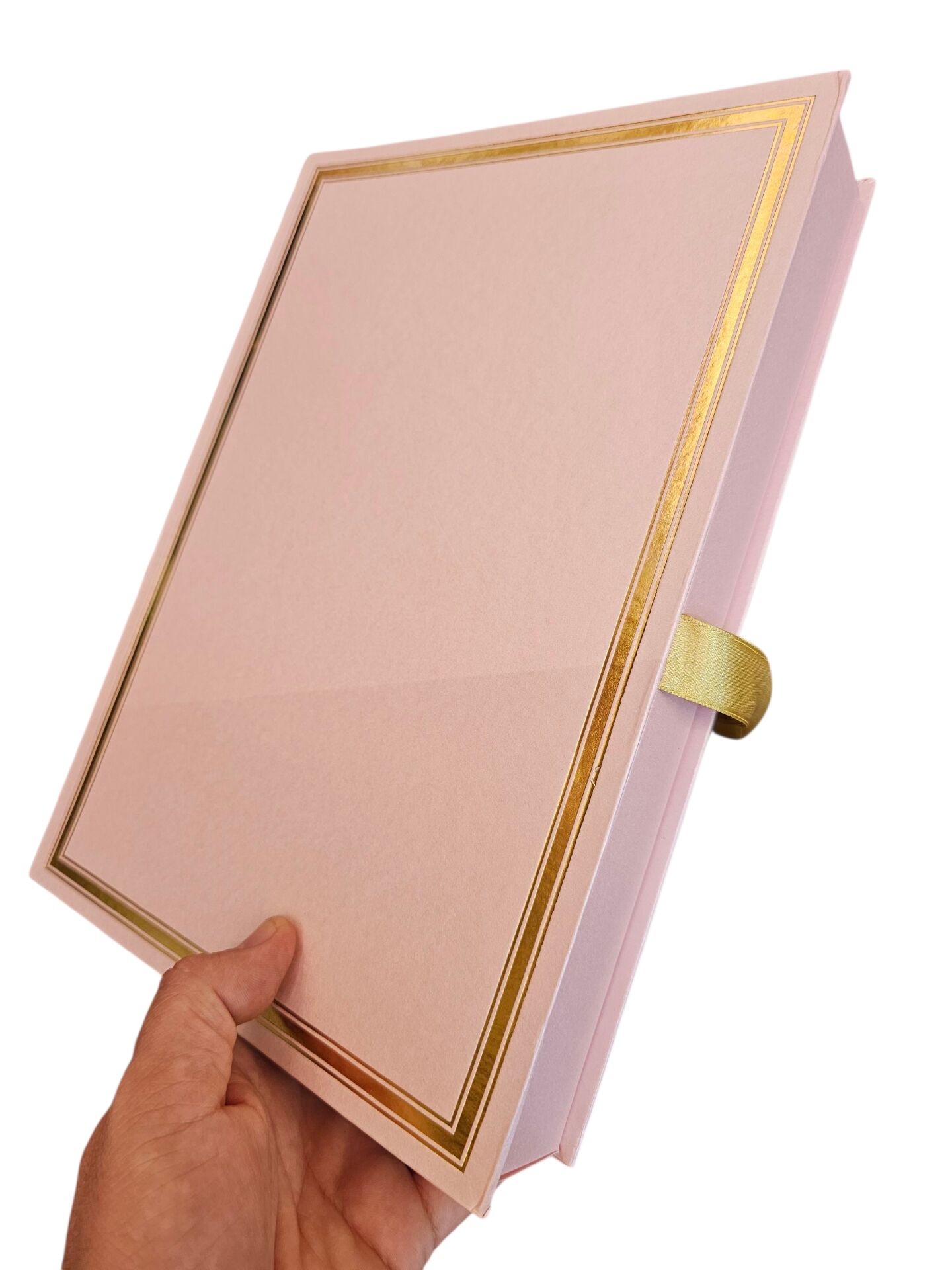 24 lüı lüks madlen çikolata kutusu