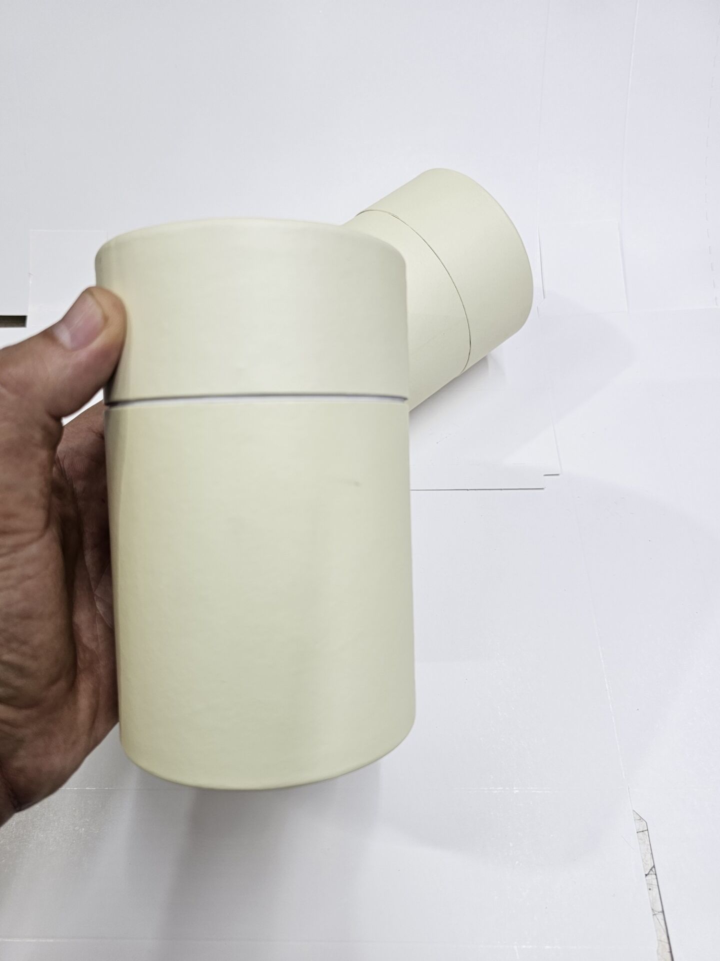 Silindir karton kutu