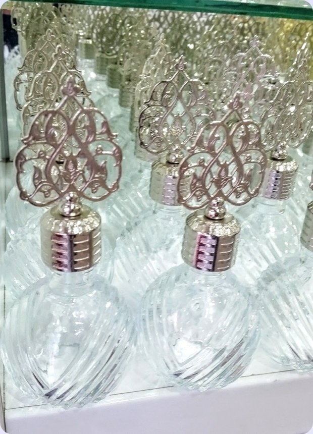 12 li Metal Güneş Tepelikli Diva Top Cam Kolonya Şişesi