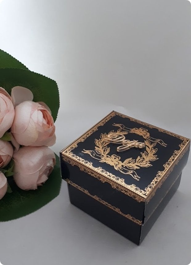 20 li 8x8x6 Cm Varak Baskılı Karton Siyah Kutu