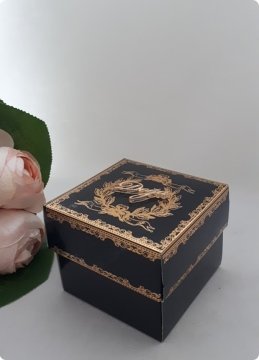 20 li 8x8x6 Cm Varak Baskılı Karton Siyah Kutu