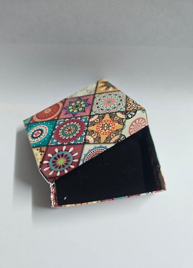 30 Lu (8x6x3 Cm) Süngerli Kilim Desenli Otantik Karton Takı Kutuları