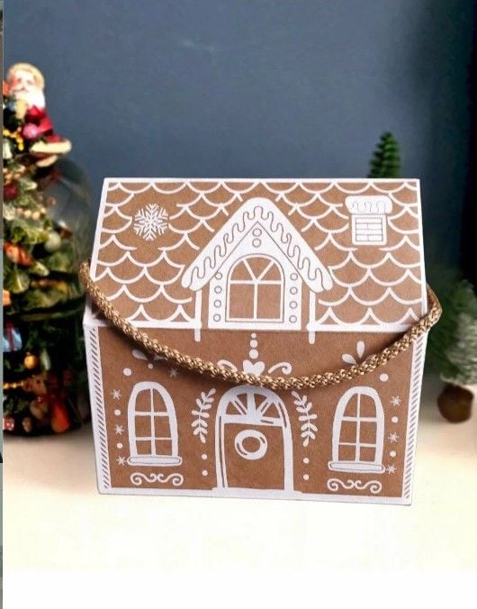 12 li Yılbaşı Baskılı Ev Tasarımlı Kutu / İpli Çanta