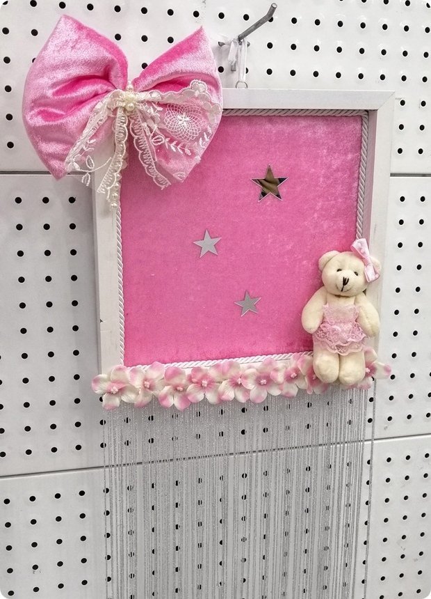 Ahşap kadife kaplı saçaklı püsküllü kapı süsü PEMBE